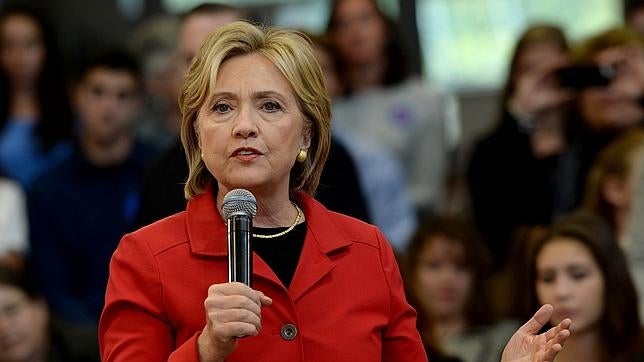 Hillary Clinton se ofrece a ser la «portavoz y defensora de los hispanos» en EE.UU.