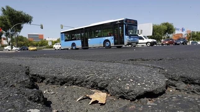 ¿Dónde te has dejado los bajos del coche por culpa de un bache en Madrid?