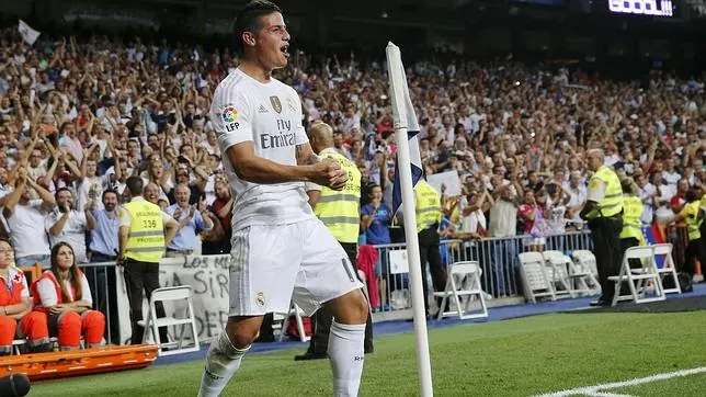 James celebra un gol en el Bernabéu