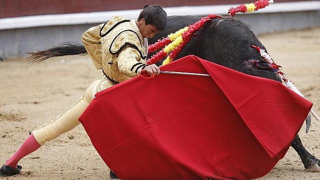 Tres ovaciones en una gris novillada en Las Ventas