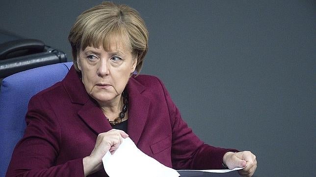 Merkel señala a Turquía como potencia de contención de los refugiados