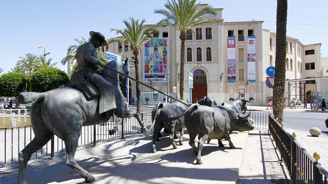 El PP se opone a la supresión de las corridas en la Plaza de Toros de Alicante