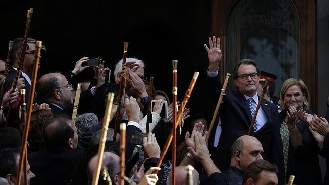 Cargos de la Generalitat reconocen ante el juez que el Gobierno catalán organizó el 9N tras la suspensión del TC