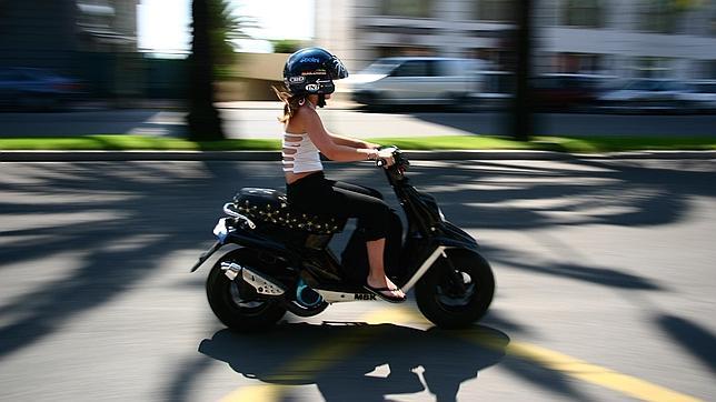 Primeras quejas por la limitación al uso de la moto en Madrid