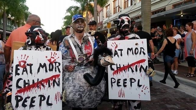 Un festival zombie acaba en un tiroteo con un muerto y cinco heridos en Florida