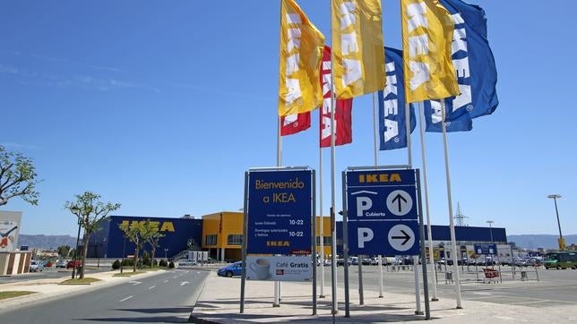 La «viabilidad» de la ATE de Ikea depende de la Comisión Mediomabiental