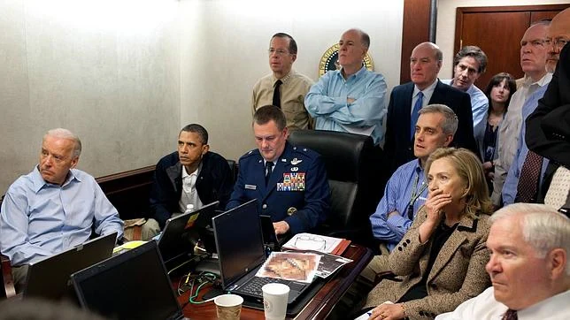 Joe Biden, a la izquierda, junto a Barack Obama, durante la operación que acabó con Bin Laden