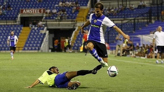 Proponen una multa de 6.000 euros a un hincha que insultó a una asistente