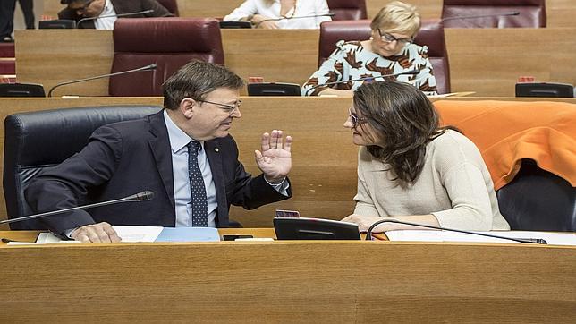 El tripartito valenciano hace aguas y el PSPV ya vota junto a Ciudadanos y PP