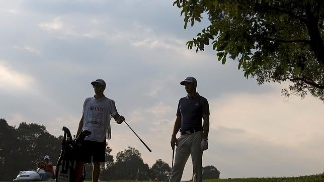 Los 88 millones de miembros del PC chino no podrán jugar al golf ni darse comilonas