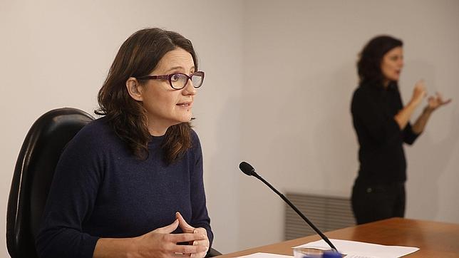 El Consell modifica el presupuesto en 75 millones para la extra de los funcionarios