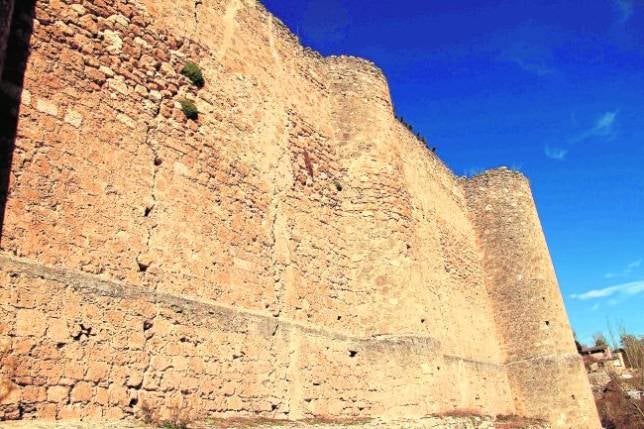 Comienza la restauración  del castillo de Piedra Bermeja