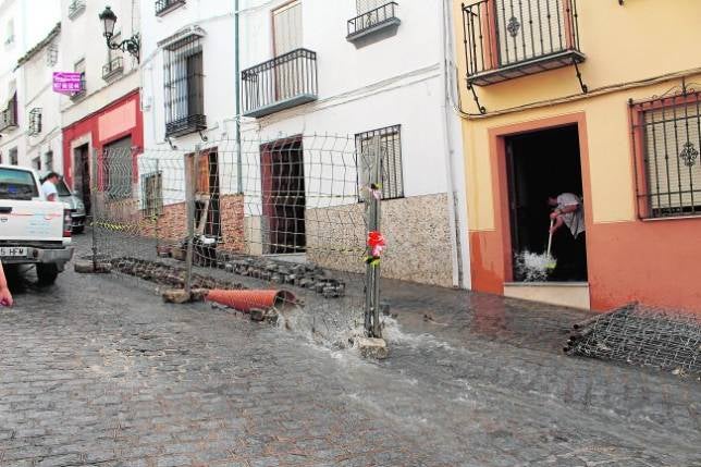 La lluvia revela las deficiencias de la red pública de alcantarillado