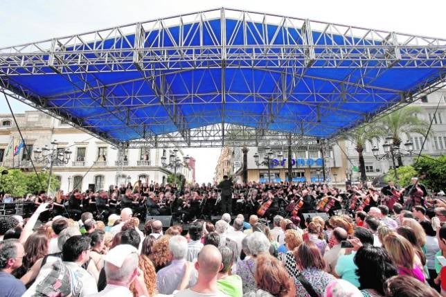 Los músicos piden que la Junta suba su aportación a la Orquesta