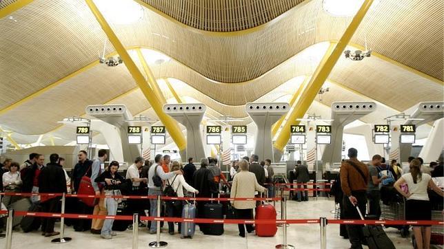 Las cien medidas de la revolución silenciosa del aeropuerto de Barajas