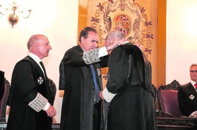 Fernando Acedo-Rico recibió la Cruz de San Raimundo Peñafort