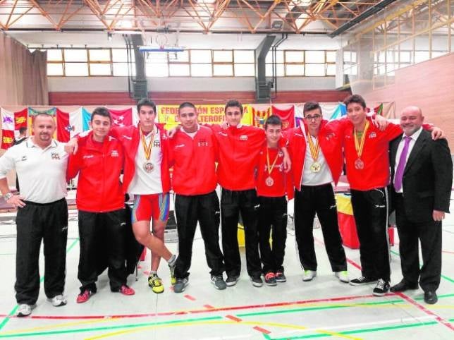 El Valencia Club de Halterofilia se mete en el zurrón diez medallas