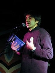 Juan Agüeras desvela en un libro que muchos de los autógrafos de Los Beatles eran falsificaciones oficiales
