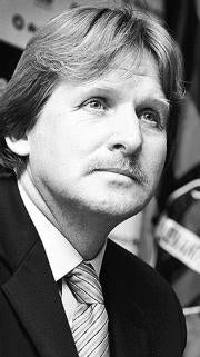 Schuster dice que Megía Dávila no le respeta