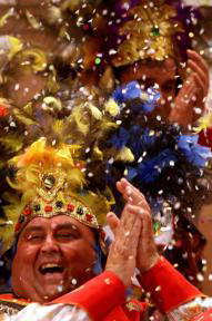 Carnaval de Cádiz: Primera gran noche de coplas Once agrupaciones buscan el ansiado sueño, alcanzar la final