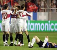 2-0: El Sevilla regatea a su historia y se estrenará en cuartos
