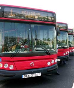 Tussam y los comerciantes regalarán 10.000 bonobuses de dos viajes a quienes compren en comercios tradicionales