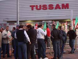 Tussam expedienta a cuatro conductores como «promotores de la huelga ilegal»