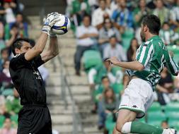 Un Betis sin acierto de gol empata 0-0 ante Osasuna