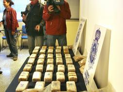 Los policías en prácticas tenían acceso a una llave del calabozo de la droga