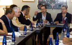 Zoido reclama renovar la oferta de Sevilla con más eventos culturales y congresos