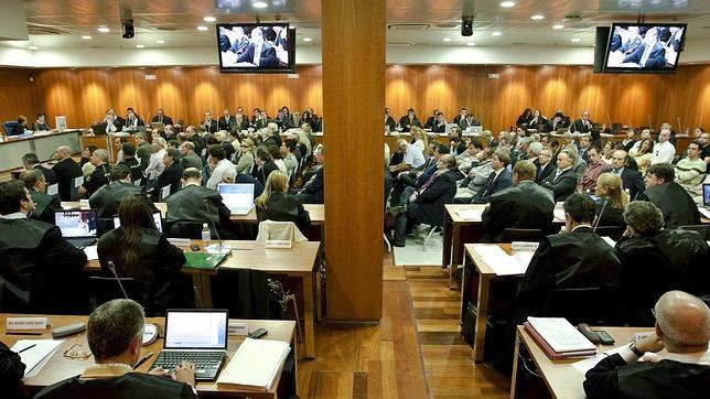 Un abogado vincula al comisario general de Policía Judicial con los sobornos de Roca