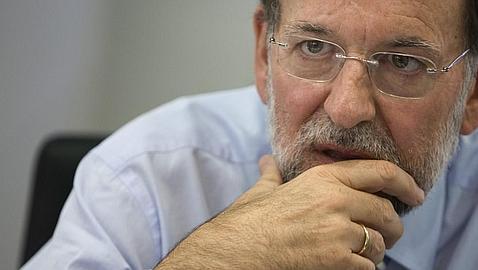 El Gobierno saca a pasear al dóberman