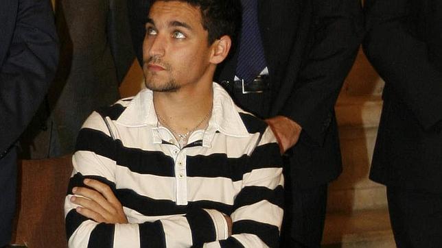 Primera reunión Navas-Sevilla: Oferta hasta 2015 y aumento notable en su ficha