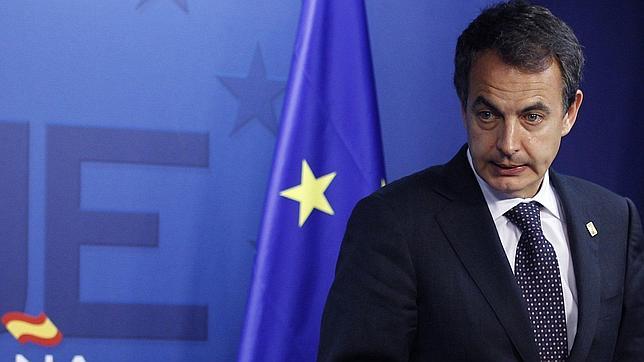 El extraño caso del Zapatero ausente