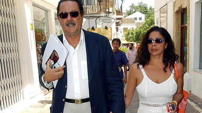 Isabel Pantoja fecha su relación con Muñoz un año después que el juez