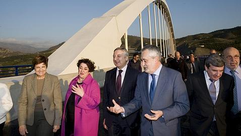 Ministros al rescate de Griñán