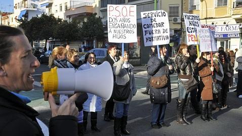 Protesta de los padres del colegio San Pablo
