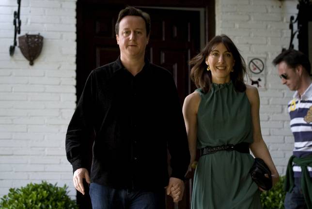 David Cameron y su mujer, como unos turistas más en Granada