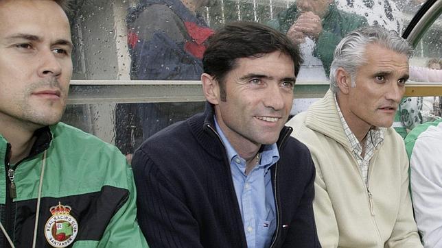 El equipo de Marcelino: el «contacto» con la plantilla y el hombre del cronómetro naranja