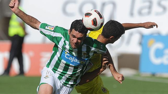 El Betis dice adiós a Segunda como campeón (2-1)