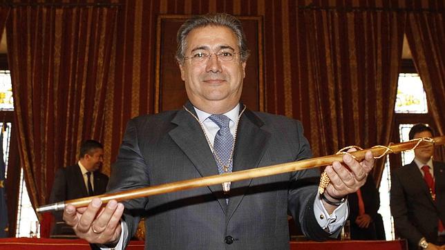 Zoido, investido oficialmente como nuevo alcalde de Sevilla