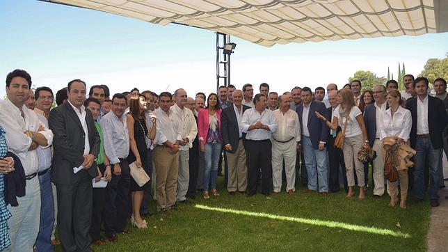 El PP-A anuncia un órgano de alcaldes alternativo a la FAMP