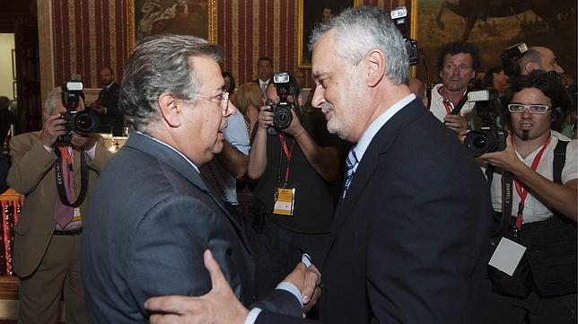 Zoido pide cita a Griñán con un listado de incumplimientos de la Junta