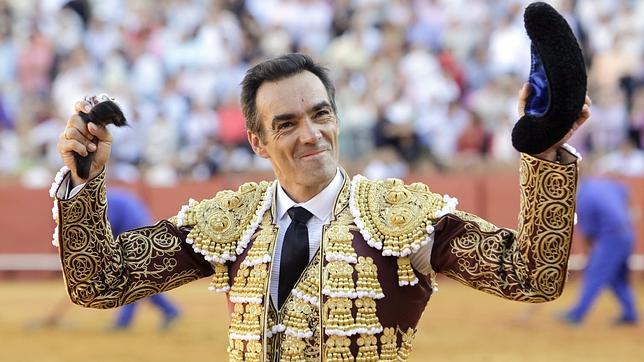 «El Cid» y Talavante cortan oreja