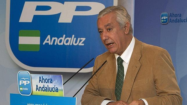 Arenas: «Rajoy ha cogido el toro por los cuernos, sin dilación»