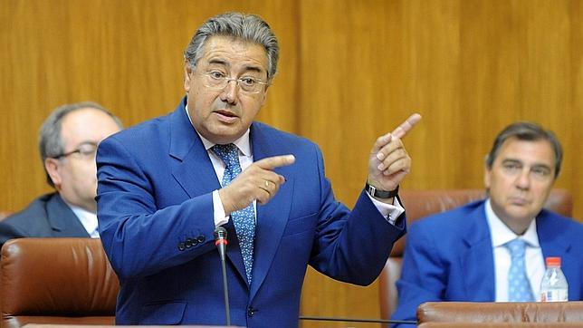 Zoido encabezará la lista del PP por Sevilla en las próximas autonómicas
