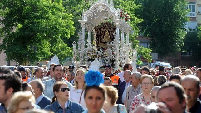 Salida de la Hermandad del Rocío de Sevilla Sur