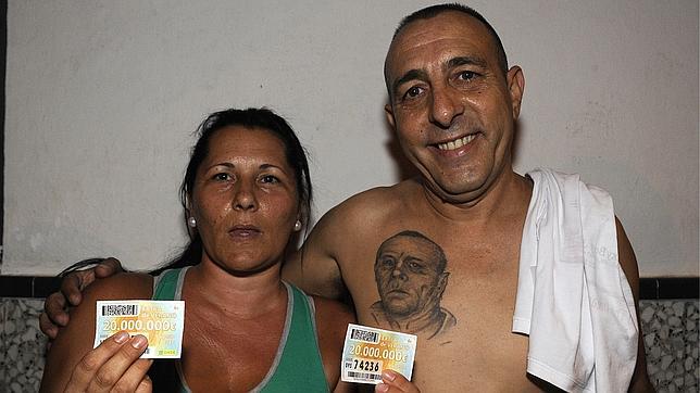 El mayor premio de la historia de la ONCE cae íntegro en el barrio de Torreblanca