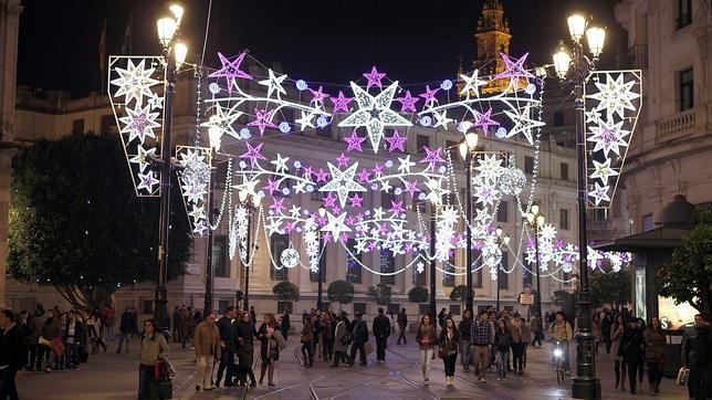 Vílchez apuesta por repetir el «éxito» del alumbrado navideño