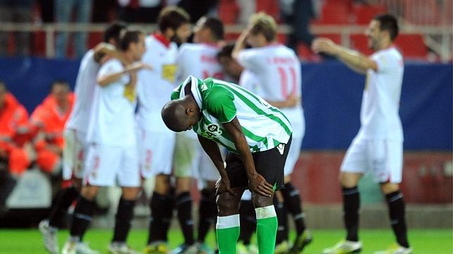 Histórica goleada del Sevilla al Betis en el derbi sevillano (5-1)